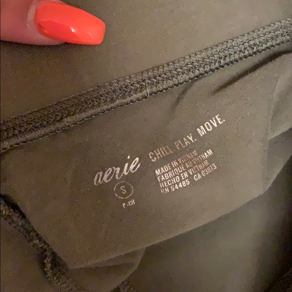 Green Aerie leggings - Picture 3 of 3